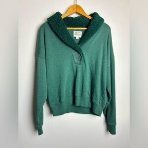 American eagle Sweater M Faux Fur Neck Pullover Fleece Green neutral Long Sleeve